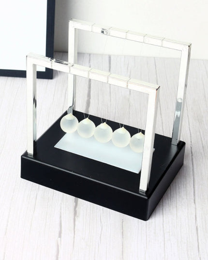 Newtons Cradle LED Light Up Kinetic Energy Home Office Science Toys Home Decor